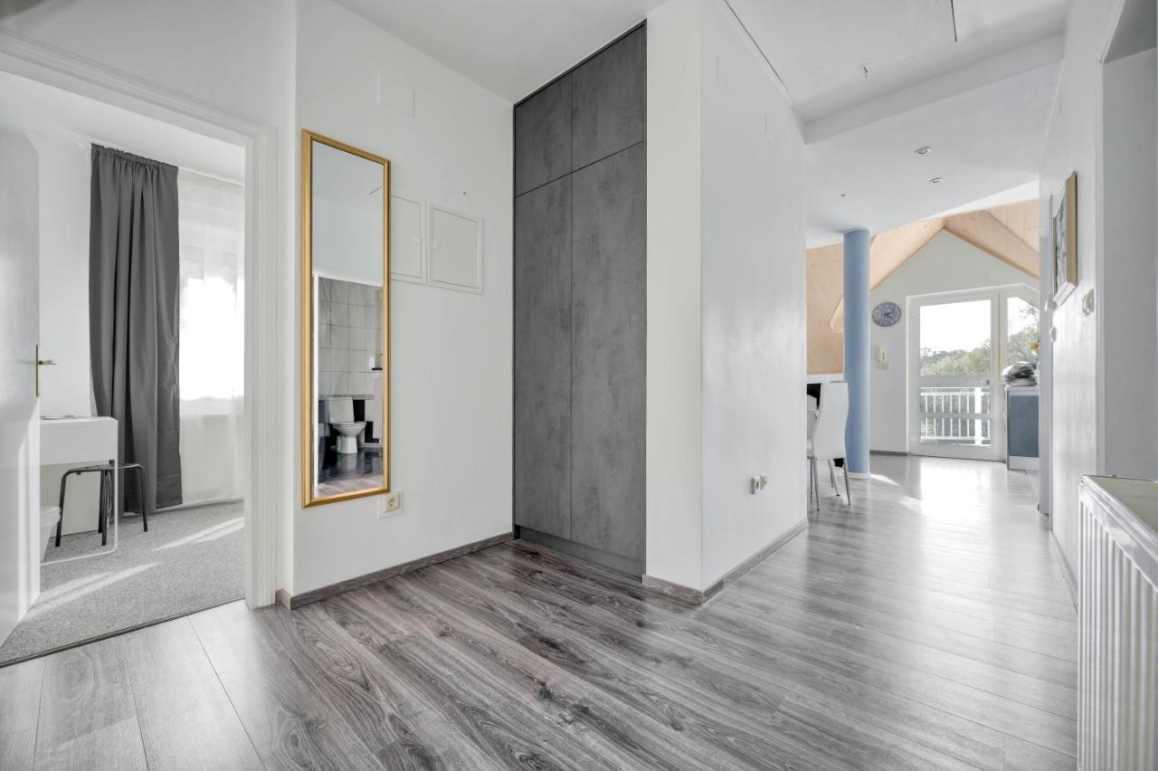 Astarea - Luxe Penthouse In Nature - Jacuzzi - Free Private Parking - Terrace & Balcony - Peace Zagreb Exterior foto